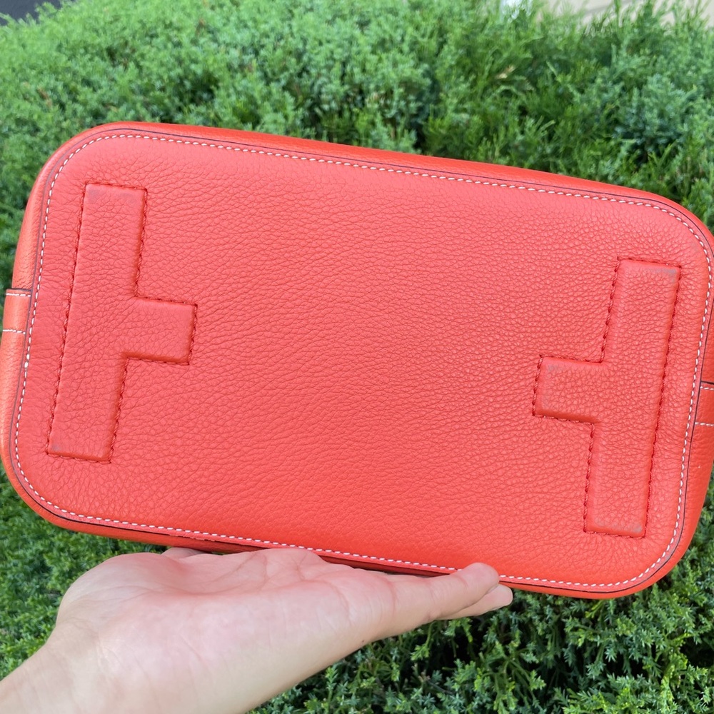 Tory Burch Pebbled Leather Hobo Bag - Picture 5 of 16